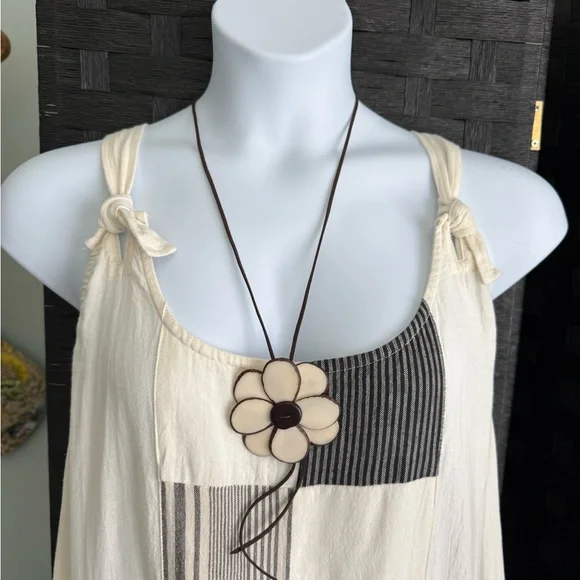 The Pyramid Collection Cream Tie Sleeve Midi Sundress 1x - Picture 2 of 8
